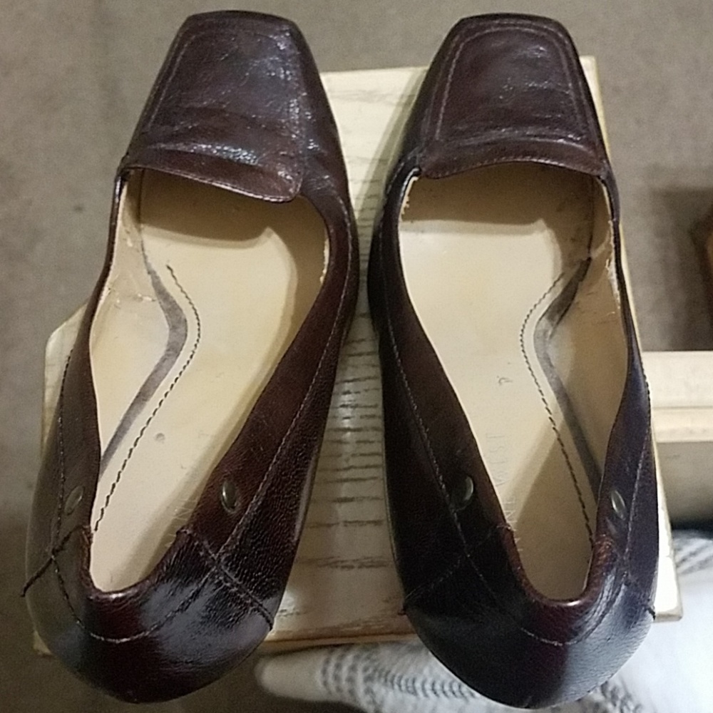 Shoes - Picture 4 of 5